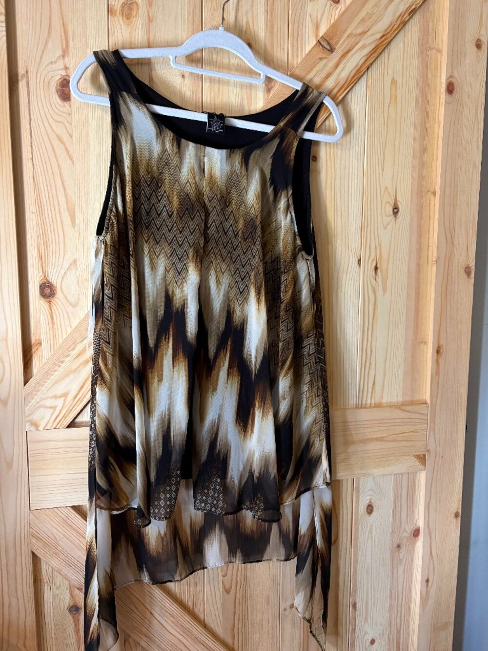 New Directions Layered Chiffon Tank Top L Abstract Chevron Boho Flowy